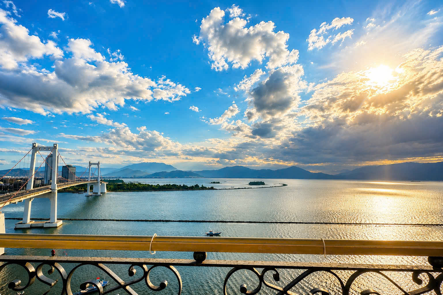 Không gian Wyndham Danang Golden Bay – View Biển đẹp